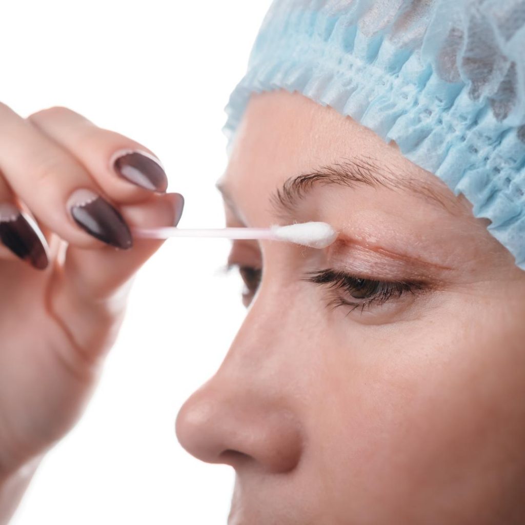 Eye specialist clinic Singapore
